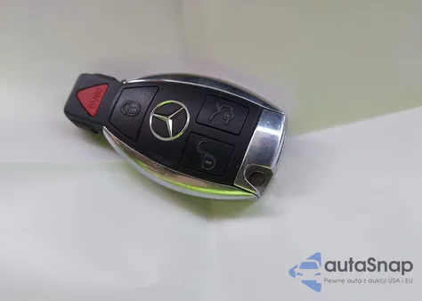 2013 Mercedes-Benz C 250 Sport from USA, damaged, VIN WDDGF4HB2DR276116